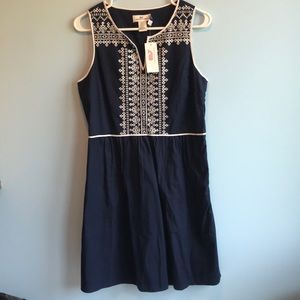 NWT Vineyard Vines Dress w/ Embroidery Detail